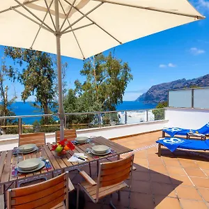 https://apartamentos-terrazas-los-gigantes.tenerifehoteles.net